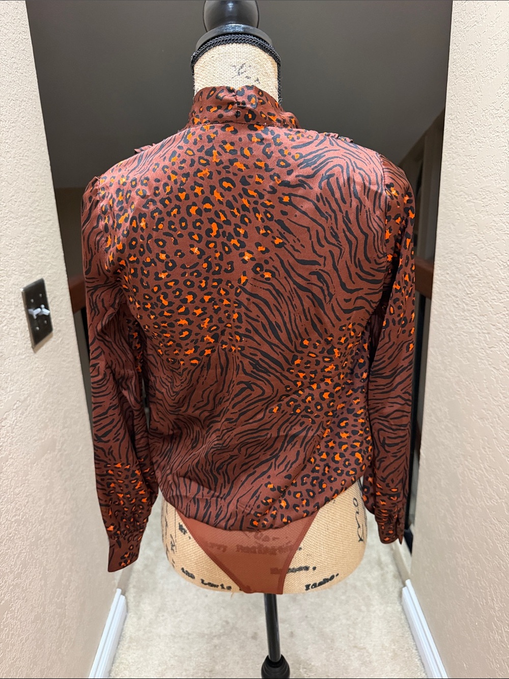 Astr Brown and Orange Animal-Print Satin Wrap Bodysuit NWOT - Picture 10 of 10